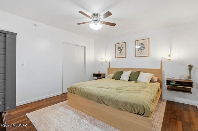 6825 E Calle Marte, Tucson, AZ 85710