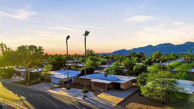 6825 E Calle Marte, Tucson, AZ 85710