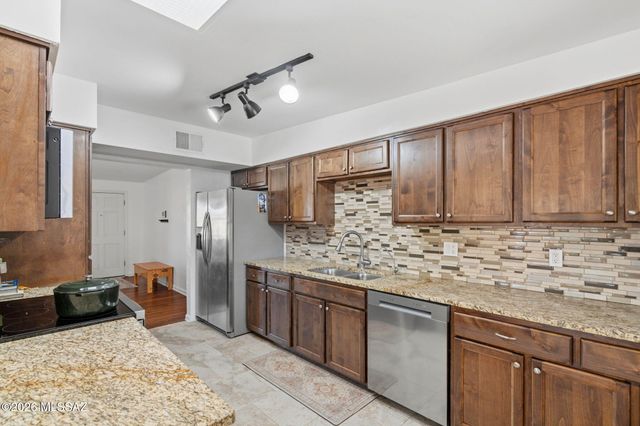 6825 E Calle Marte, Tucson, AZ 85710