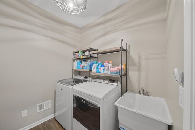 50120 Bluebell Street, Canton, MI 48188