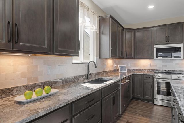 50120 Bluebell Street, Canton, MI 48188