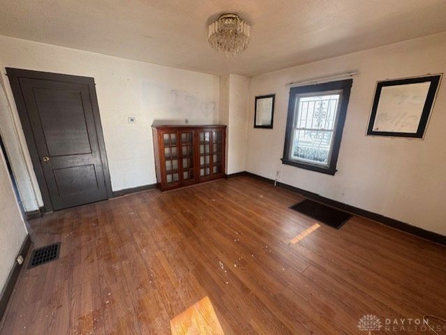 1727 W Riverview Avenue, Dayton, OH 45402