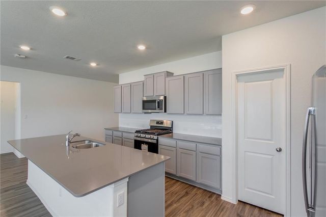 713 Mallow RD, Leander, TX 78641