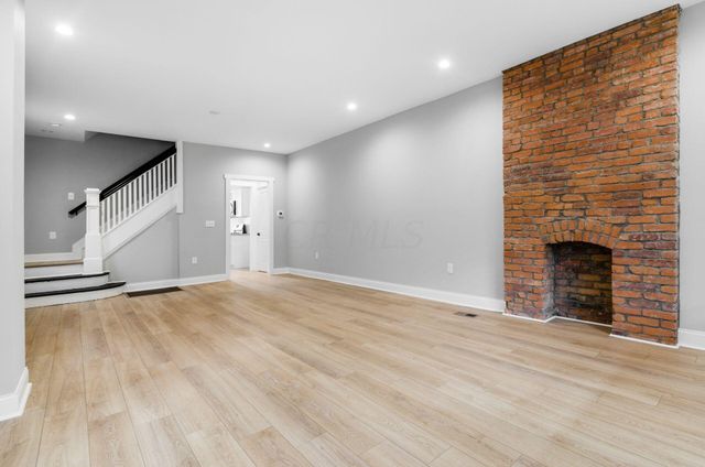 422-424 Morrison Avenue, Columbus, OH 43205