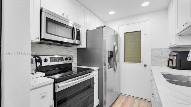 16900 NE 14th Avenue 204, Miami, FL 33162