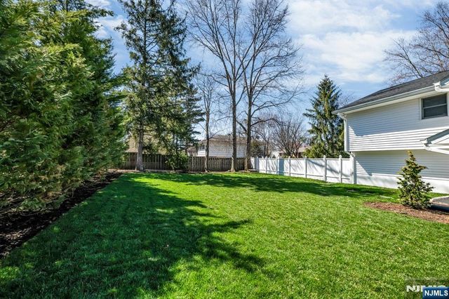 408 Chelsea Street, Paramus, NJ 07652