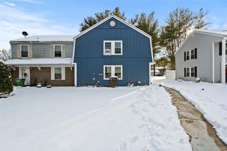 61 Federal Lane, Coram, NY 11727