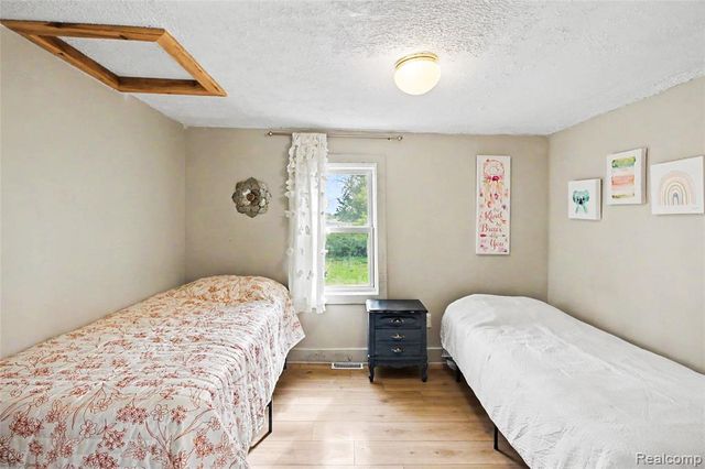 9433 E Lovejoy Road, Perry, MI 48872
