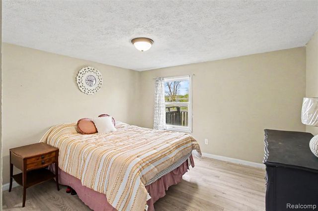 9433 E Lovejoy Road, Perry, MI 48872