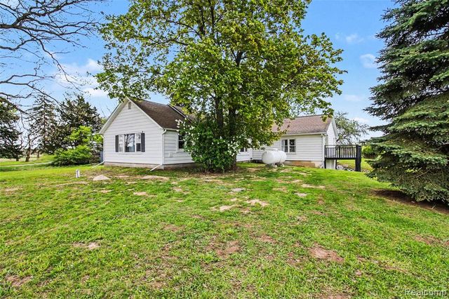 9433 E Lovejoy Road, Perry, MI 48872