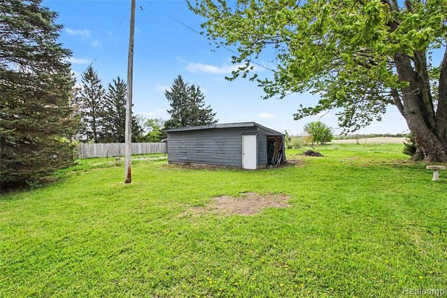 9433 E Lovejoy Road, Perry, MI 48872