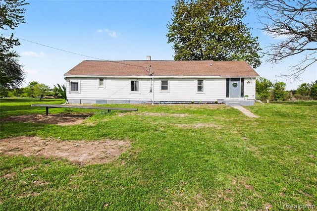 9433 E Lovejoy Road, Perry, MI 48872