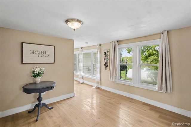 9433 E Lovejoy Road, Perry, MI 48872
