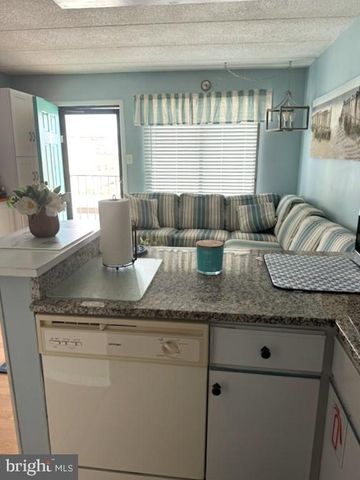 504 E 17th Ave Unit 206, Wildwood, NJ 08260