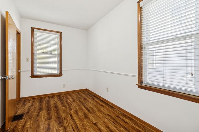 392 W Exchange Street, Crete, IL 60417