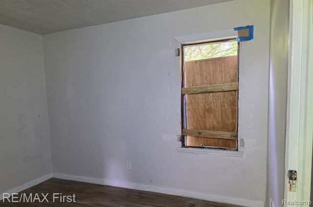 19384 Dresden Street, Detroit, MI 48205