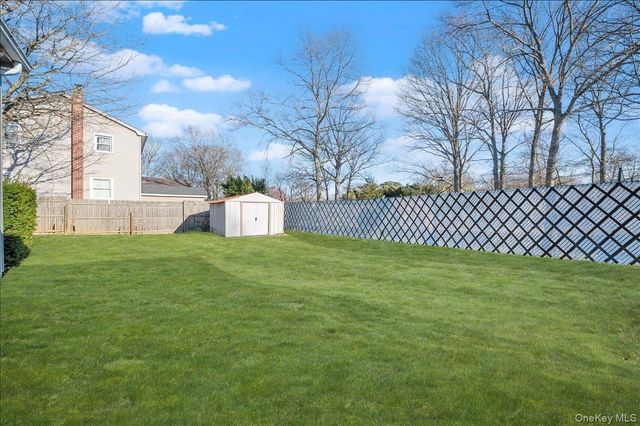 112 King Street, Bay Shore, NY 11706