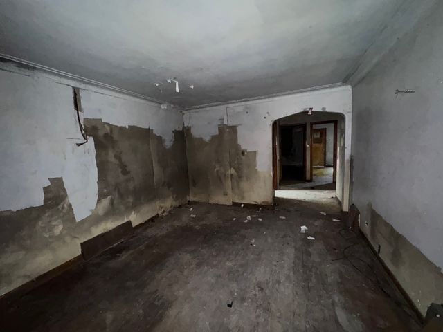 8371 S Baltimore Avenue, Chicago, IL 60617