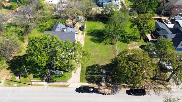 1830 Park Row Avenue, Dallas, TX 75215