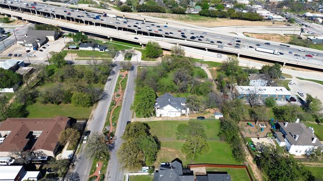 1830 Park Row Avenue, Dallas, TX 75215