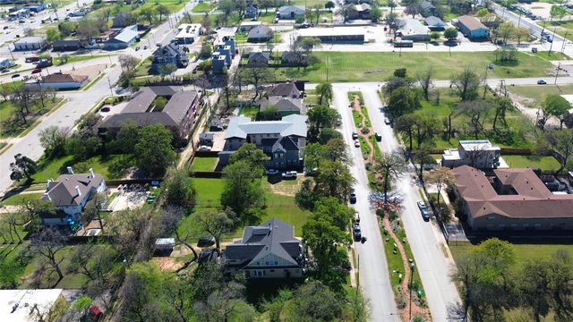 1830 Park Row Avenue, Dallas, TX 75215