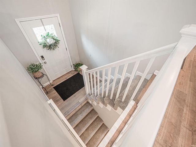 6697 CONCORD Drive, Newburgh, IN 47630