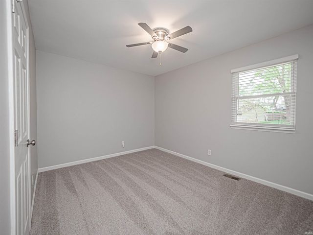 6697 CONCORD Drive, Newburgh, IN 47630