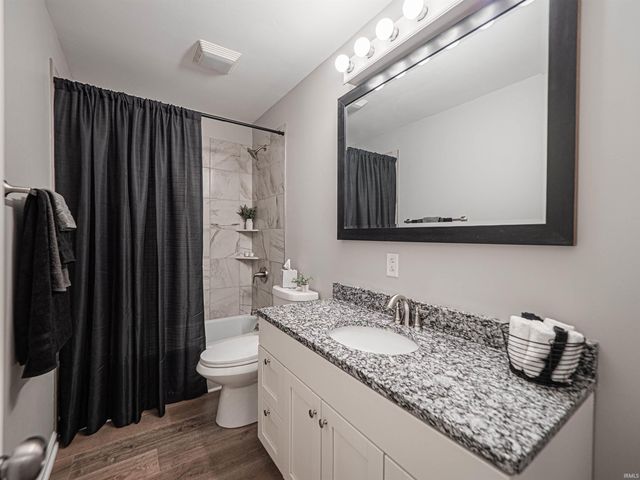 6697 CONCORD Drive, Newburgh, IN 47630