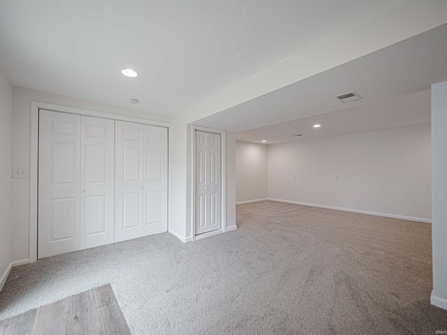 6697 CONCORD Drive, Newburgh, IN 47630