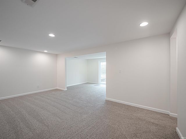 6697 CONCORD Drive, Newburgh, IN 47630