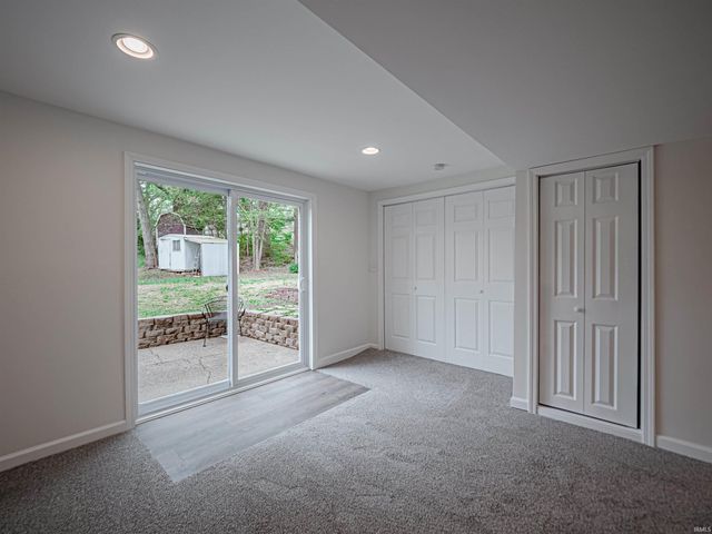 6697 CONCORD Drive, Newburgh, IN 47630