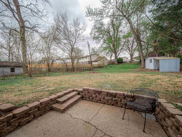 6697 CONCORD Drive, Newburgh, IN 47630