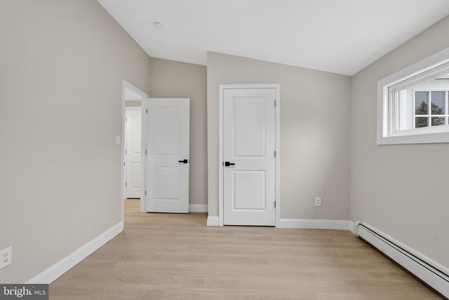 226 RUTH AVE, Maple Shade, NJ 08052