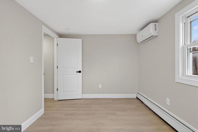 226 RUTH AVE, Maple Shade, NJ 08052