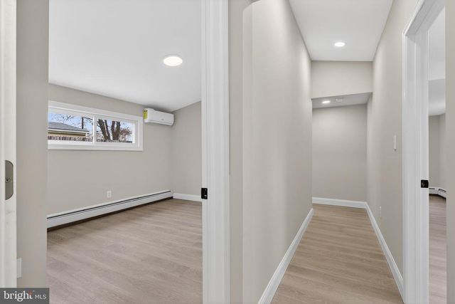 226 RUTH AVE, Maple Shade, NJ 08052