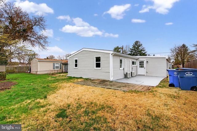 226 RUTH AVE, Maple Shade, NJ 08052