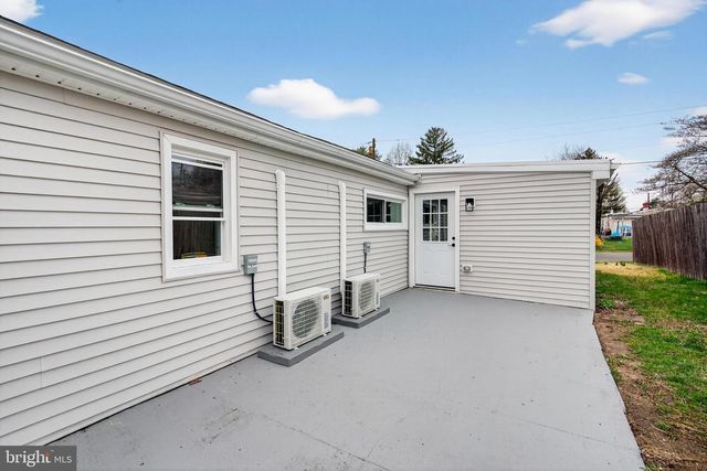 226 RUTH AVE, Maple Shade, NJ 08052