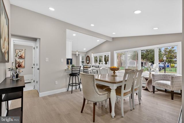 226 RUTH AVE, Maple Shade, NJ 08052