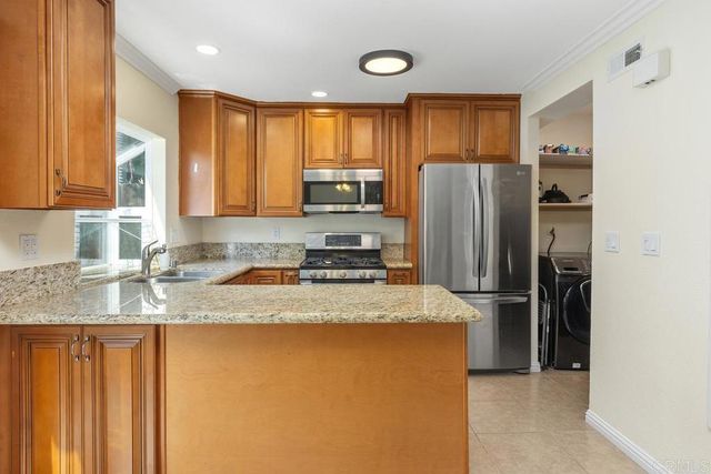 9924 Via Monzon, San Diego, CA 92129