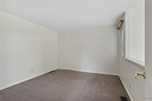 104 Lookout Circle, Camillus, NY 13209