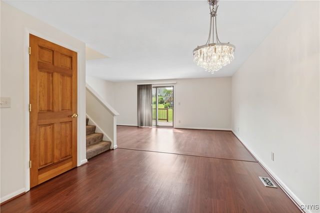 104 Lookout Circle, Camillus, NY 13209