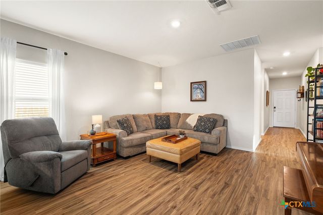 221 Gabriels Bluff Drive, Georgetown, TX 78626