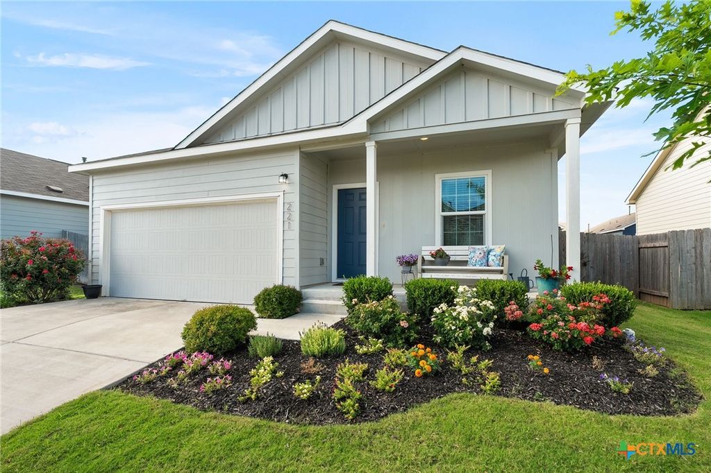 221 Gabriels Bluff Drive, Georgetown, TX 78626