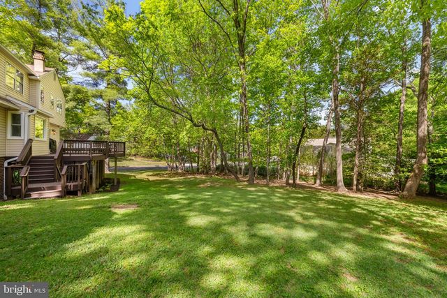 1501 LAUREL HILL RD, Vienna, VA 22182