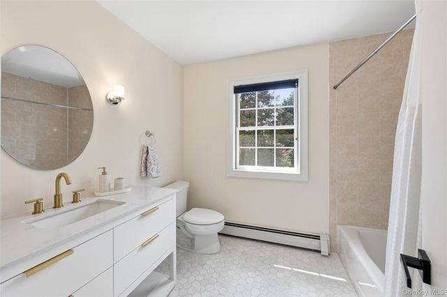 47 Briarfield Lane, Huntington, NY 11743
