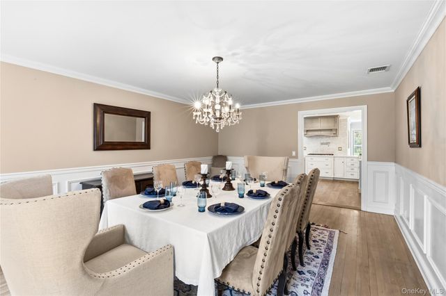 47 Briarfield Lane, Huntington, NY 11743