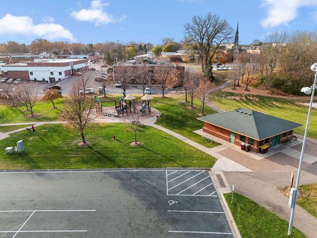 1055 Adamstown Drive, Rosemount, MN 55068