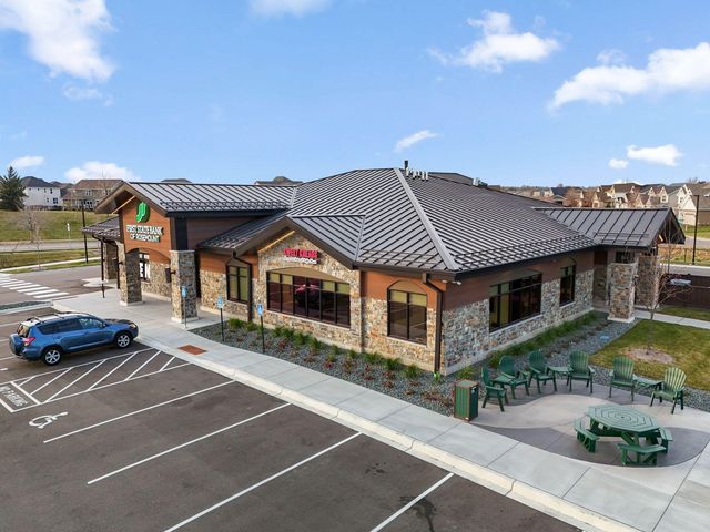 1055 Adamstown Drive, Rosemount, MN 55068