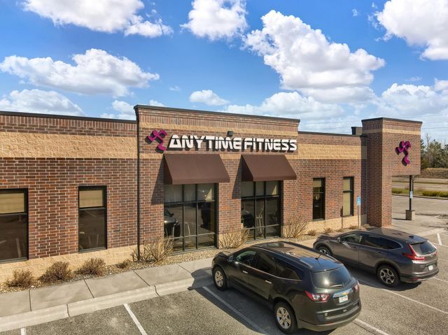 1055 Adamstown Drive, Rosemount, MN 55068