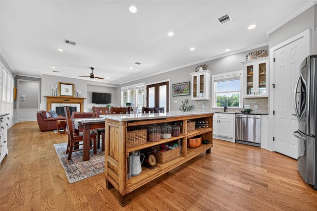 1012 Konetzke Lane, La Grange, TX 78945